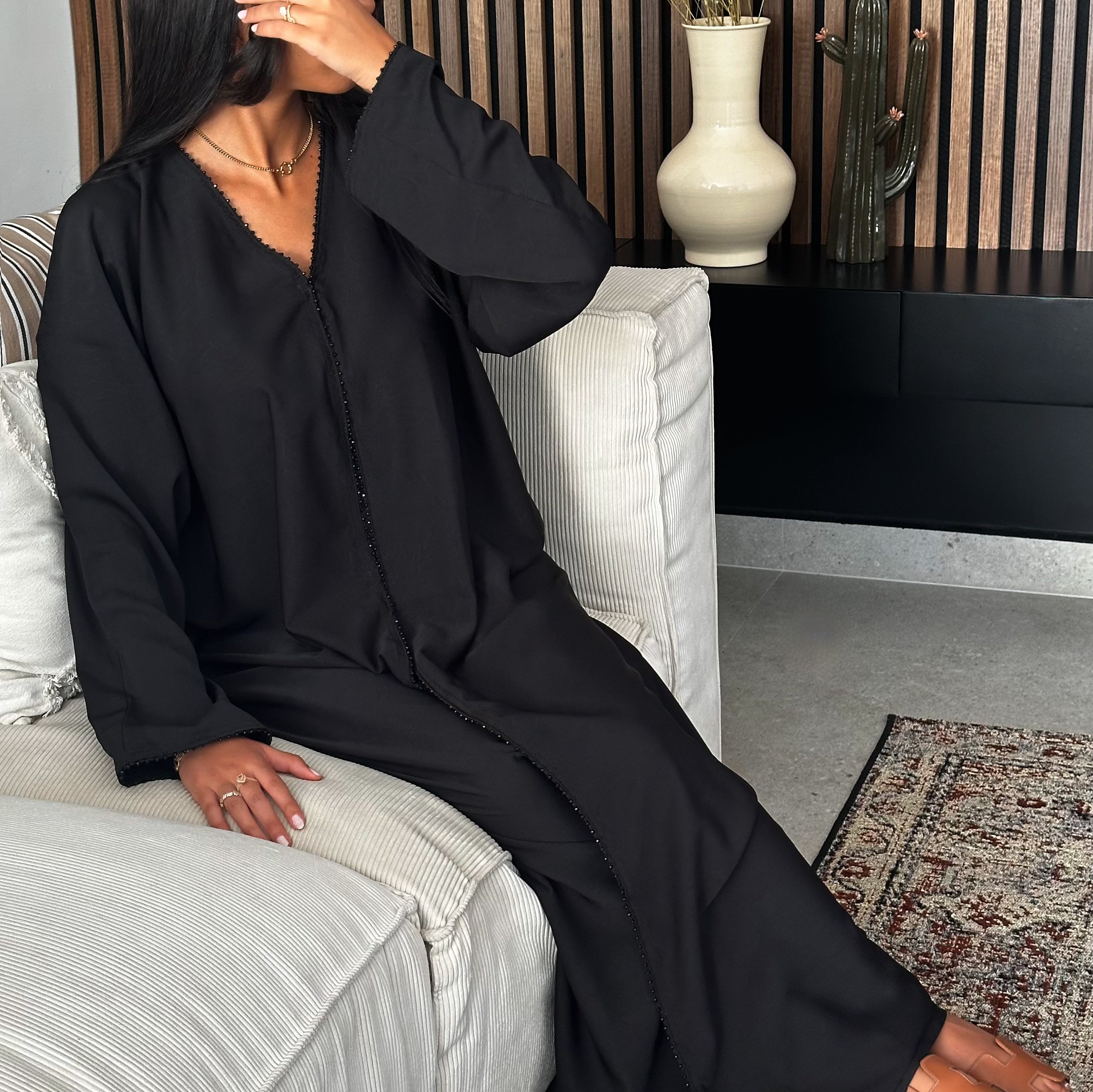 CRINKLE & PEARL ABAYA